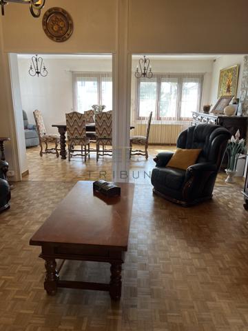 Maison 8 pièce(s) 5 chambre(s) 183 m²