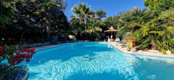 Maison 193,30 m² habitables 1479 m² terrain à Bollène 84500 Bollène (84500)