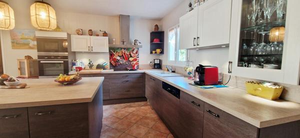 Maison 193,30 m² habitables 1479 m² terrain à Bollène 84500 Bollène (84500)