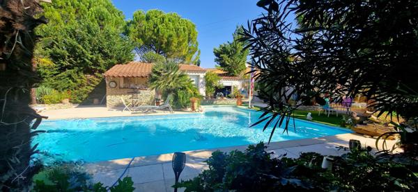 Maison 193,30 m² habitables 1479 m² terrain à Bollène 84500 Bollène (84500)