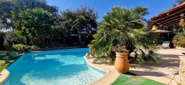 Maison 193,30 m² habitables 1479 m² terrain à Bollène 84500 Bollène (84500)