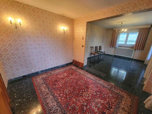 Maison avec sous-sol et 850 m² de terrain quartier "Châteauvert"