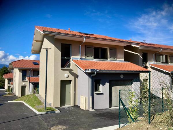 Maison à louer    4 pièces • 87,10 m2    Messery