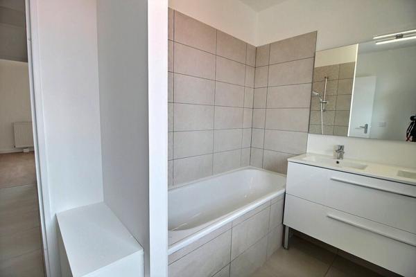 Maison à louer    4 pièces • 87,10 m2    Messery