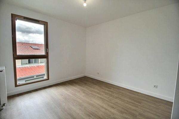 Maison à louer    4 pièces • 87,10 m2    Messery