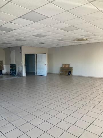 A louer local commercial de 160 m2 sur Axe principal de Vannes
