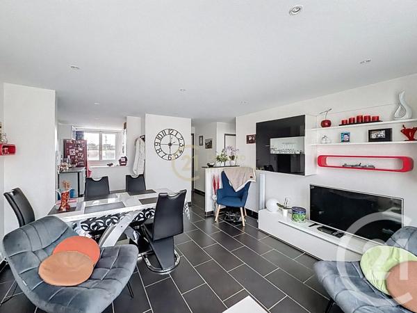 Appartement T3 à vendre  3 pièces - 57,35 m 2   ST JACQUES DE LA LANDE  - 35