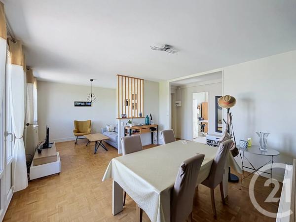 Appartement T3 à vendre  3 pièces - 57,35 m 2   ST JACQUES DE LA LANDE  - 35