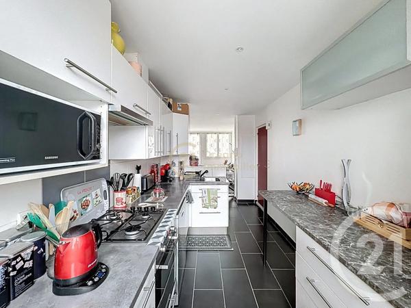 Appartement T3 à vendre  3 pièces - 57,35 m 2   ST JACQUES DE LA LANDE  - 35