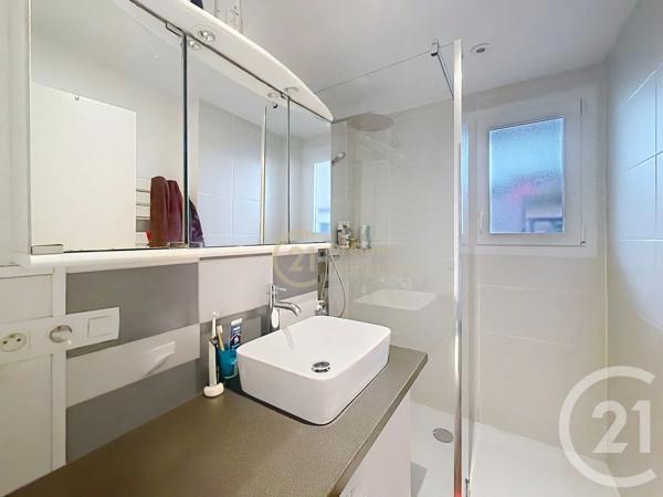 Appartement T3 à vendre  3 pièces - 57,35 m 2   ST JACQUES DE LA LANDE  - 35