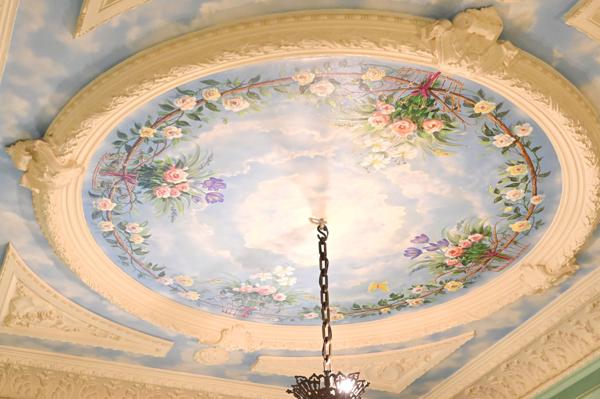 Poitiers Plateau, Maison de caractère avec cour aménagée et garage.