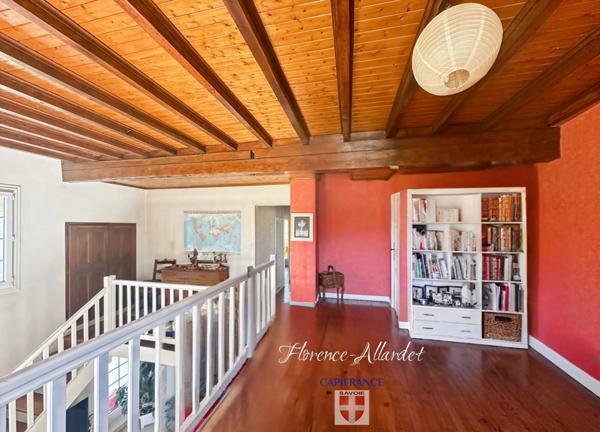 Saint-Jeoire-Prieuré – DOMAINE DE CARACTÈRE AVEC PISCINE ET DÉPENDANCES (73)