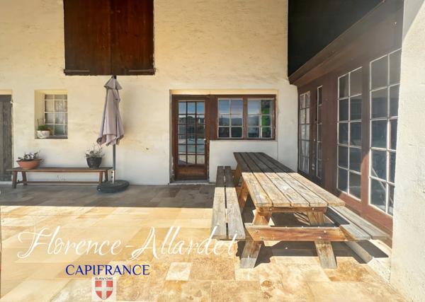 Saint-Jeoire-Prieuré – DOMAINE DE CARACTÈRE AVEC PISCINE ET DÉPENDANCES (73)