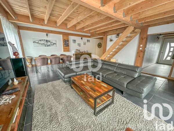 Maison à vendre 6 pièces 145 m² Le Pian-Médoc