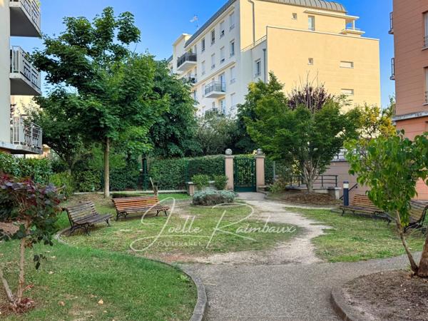 Appartement à vendre 2 pièces SAINT OUEN L'AUMONE (95) LIESSE