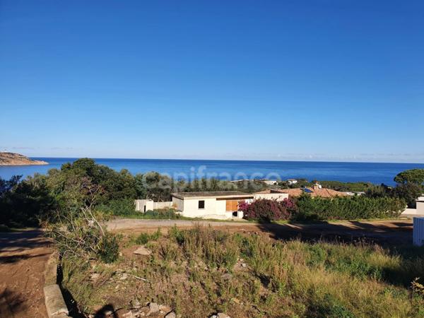 À vendre : Terrain avec vue mer exceptionnelle à Calvi, Haute-Corse