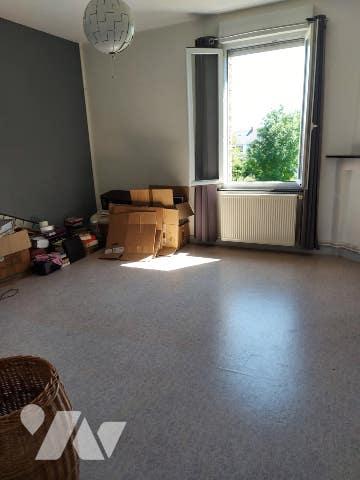 Une maison à usage d'habitation