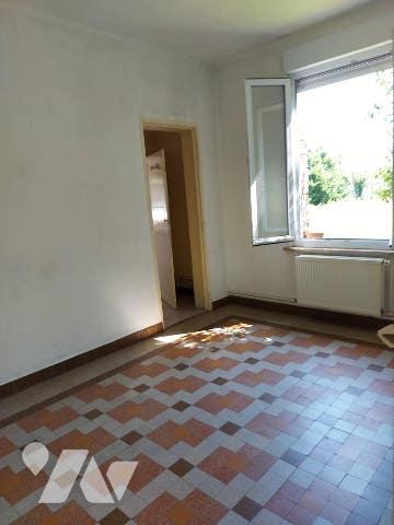 Une maison à usage d'habitation