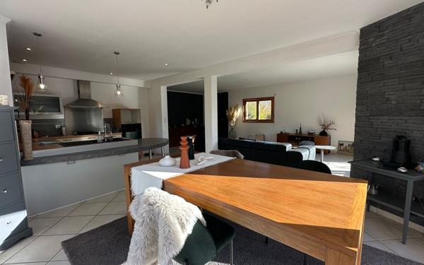 Maison à vendre    5 pièces • 112,66 m2 Kervignac