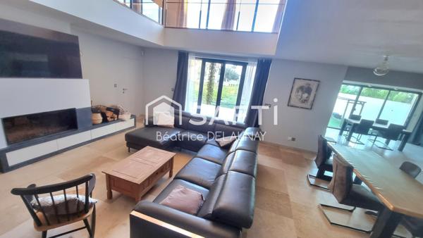 MAISON D'ENVIRON 230M², 4 SUITES PARENTALES