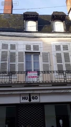 Immeuble à vendre à Vendôme dans le Loir-et-Cher (41100), ref : 072/1500   
CENTRE VILLE