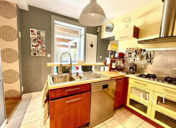 APPARTEMENT 4 CHAMBRES D' AVRILLE