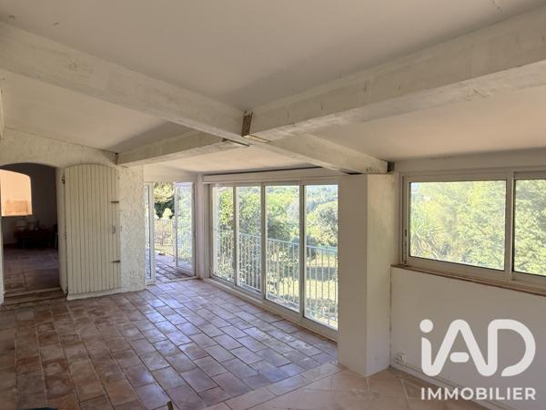Maison à vendre 10 pièces 330 m² Le Pradet