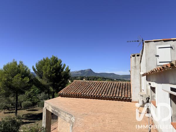 Maison à vendre 10 pièces 330 m² Le Pradet