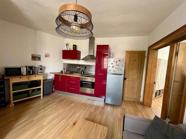 A VENDRE : T3 à LILLE • • 185 000 € FAI • Réf. 1945