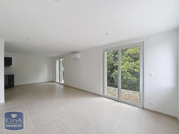 Appartement à louer 2 pièces 55.06m² Pommiers (69480)