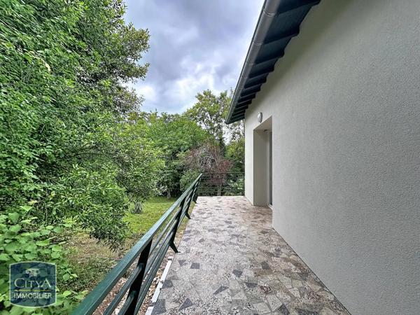 Appartement à louer 2 pièces 55.06m² Pommiers (69480)