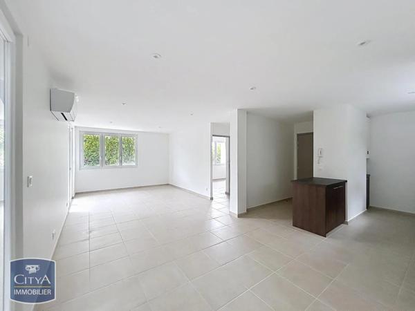 Appartement à louer 2 pièces 55.06m² Pommiers (69480)