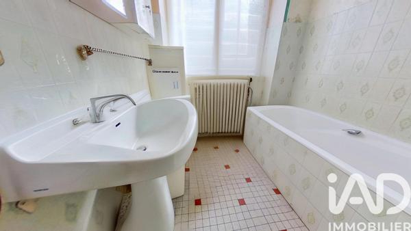 Maison à vendre 6 pièces 125 m² Ally