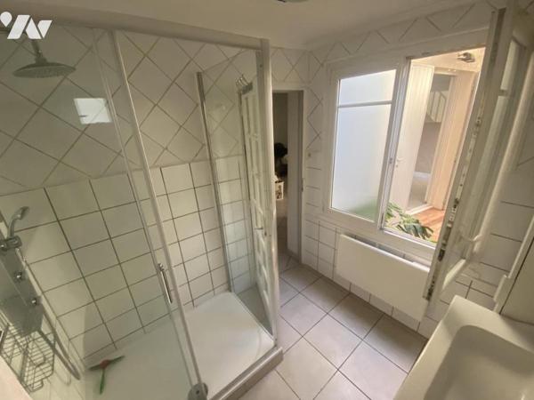 Maisonnette T2 avec combles aménagés et petit jardin