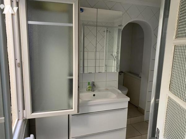 Maisonnette T2 avec combles aménagés et petit jardin