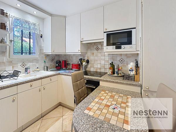 FREJUS PLAGE, maison 3 chambres, petit jardinet, garage