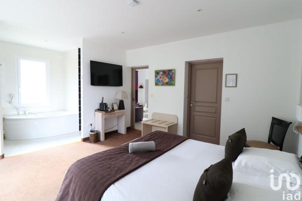 Hôtel 3* à vendre 1 016 m² Châteaubernard