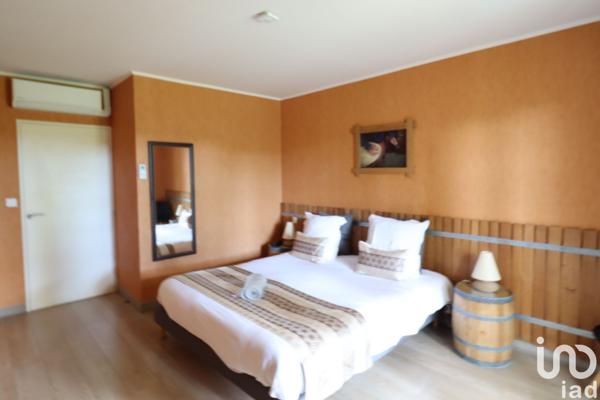 Hôtel 3* à vendre 1 016 m² Châteaubernard