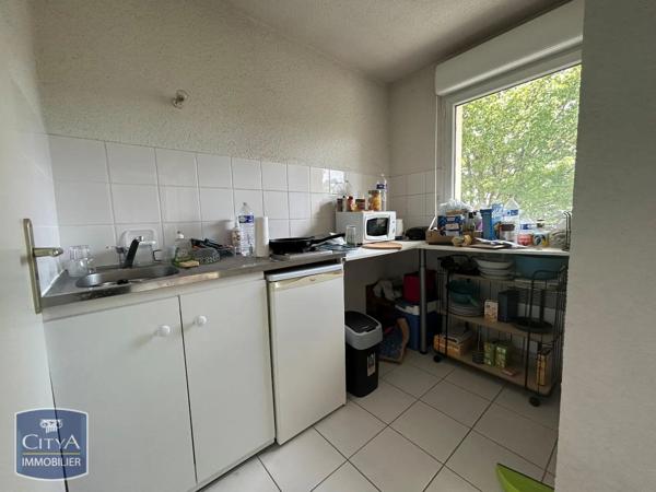 Appartement à louer 2 pièces 47.9m² Alençon (61000)