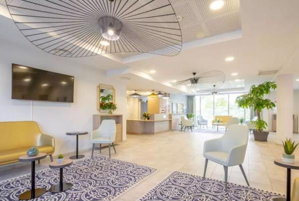 INVESTISSEMENT LOCATIF – La Seyne-sur-Mer – Résidence Seniors Stella Port Provence – 4,57% de rentabilité