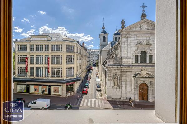 Appartement à vendre 3 pièces 85.58m² Chambéry (73000)