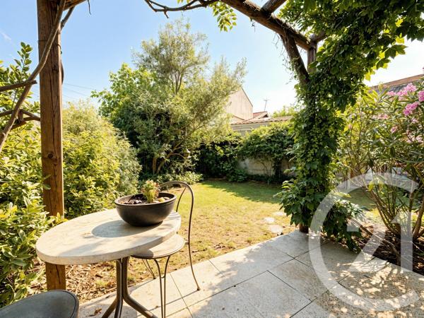 Maison à vendre  4 pièces - 86,75 m 2   BEGLES  - 33