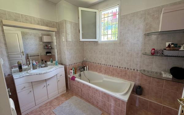 Maison à vendre    4 pièces • 98,19 m2 Cagnes-sur-Mer