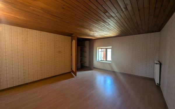 Maison à vendre    4 pièces •  Castillon-du-Gard