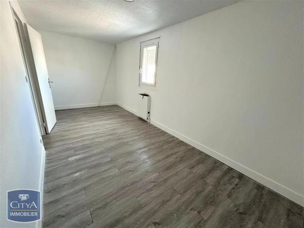 Appartement à louer 3 pièces 68.44m² Miramas (13140)