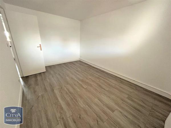 Appartement à louer 3 pièces 68.44m² Miramas (13140)
