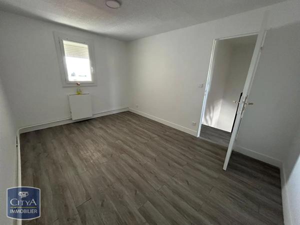 Appartement à louer 3 pièces 68.44m² Miramas (13140)