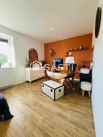 Longère 6 pièces rénovée avec authenticité et modernité en village à 10 minutes de Nantes