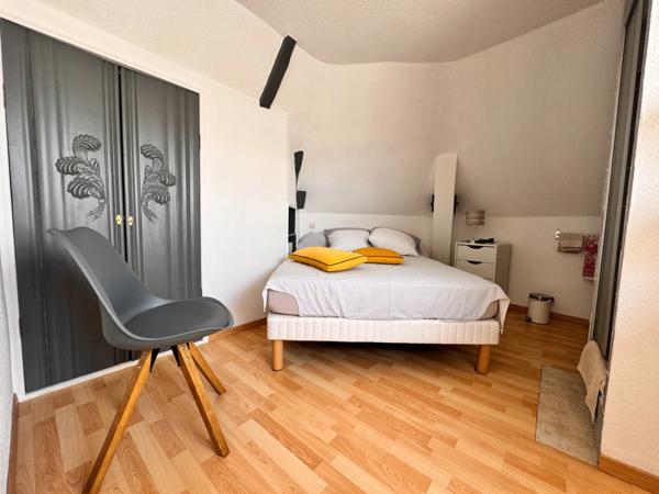 TOURS CENTRE – Quartier Prébendes / Rabelais – Maison familiale 5 chambres avec dépendance et cour privative.