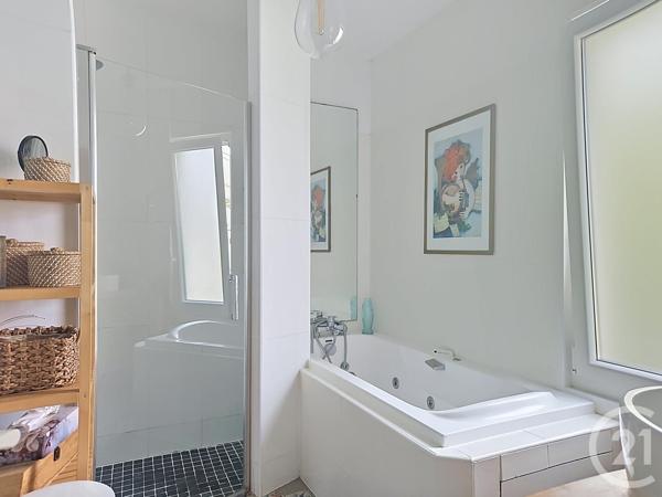 Maison à vendre  4 pièces - 93,69 m 2   LA TESTE DE BUCH  - 33